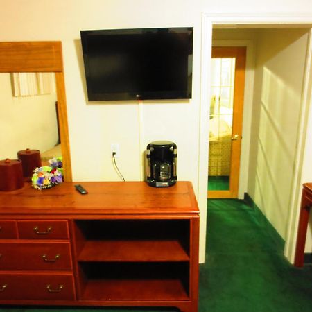 Canadiana Motel Hanover Εξωτερικό φωτογραφία